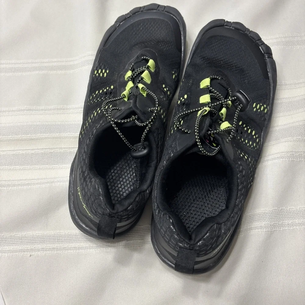 Mens Maui and Sons Size 12 Shoes Black H2FL Toggle Closure Traction